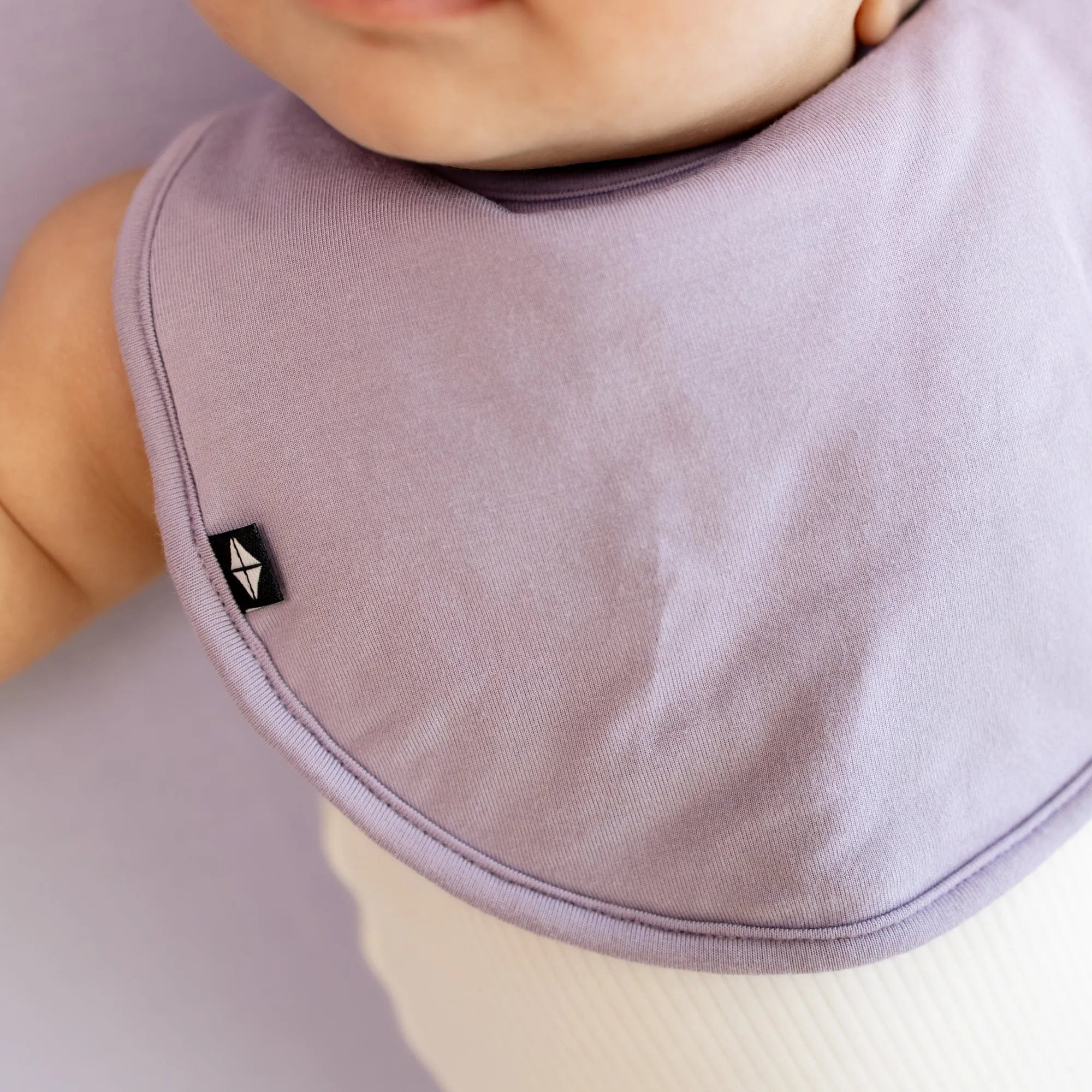 Cushy Bib in Taro