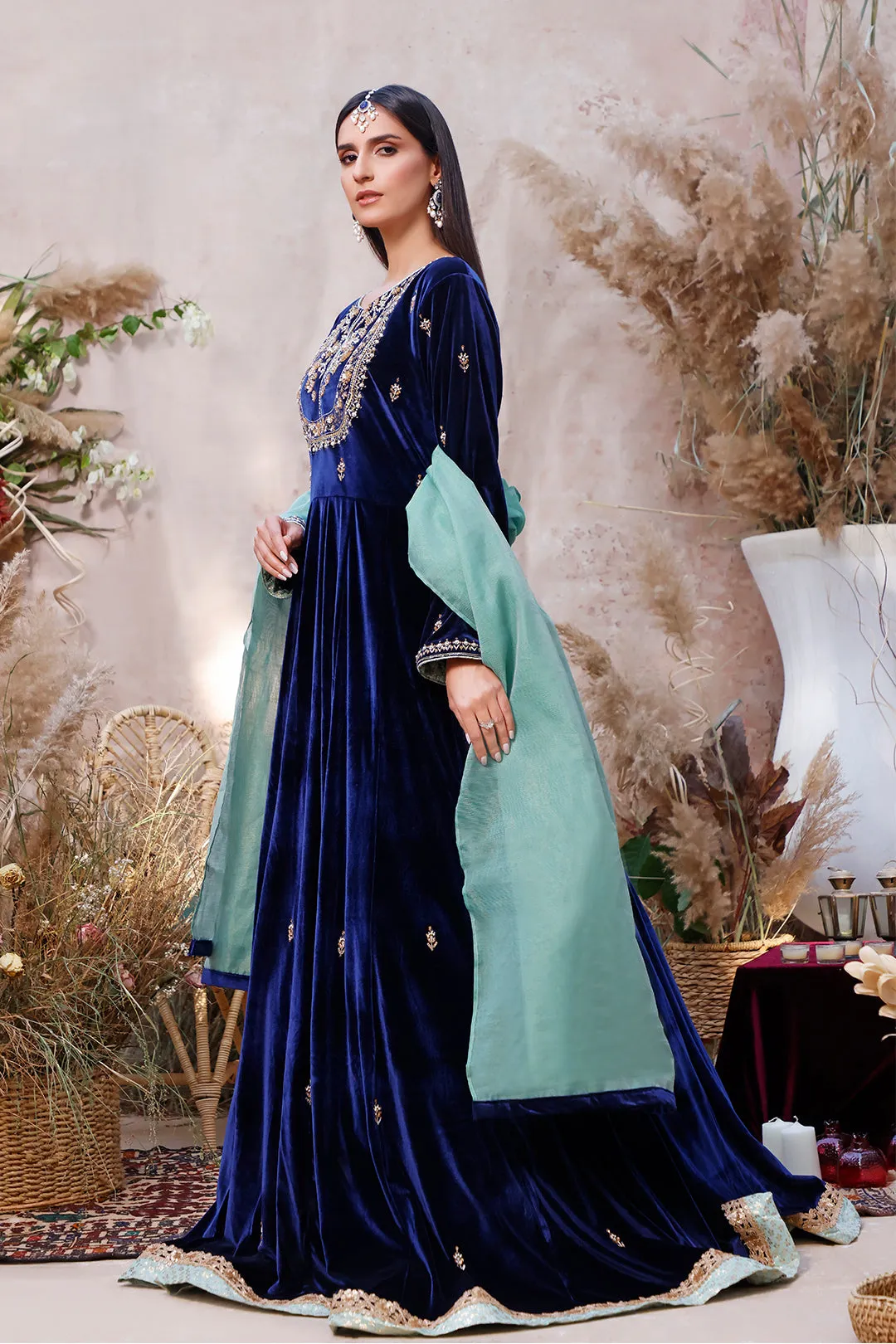 Handwork Embroidered Long Velvet Maxi | MEHRU | M202033