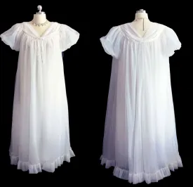 *VINTAGE JENELLE OF CALIFORNIA DOUBLE NYLON PEIGNOIR & NIGHTGOWN SET TRIMMED WITH SATIN IN BRIDAL WHITE